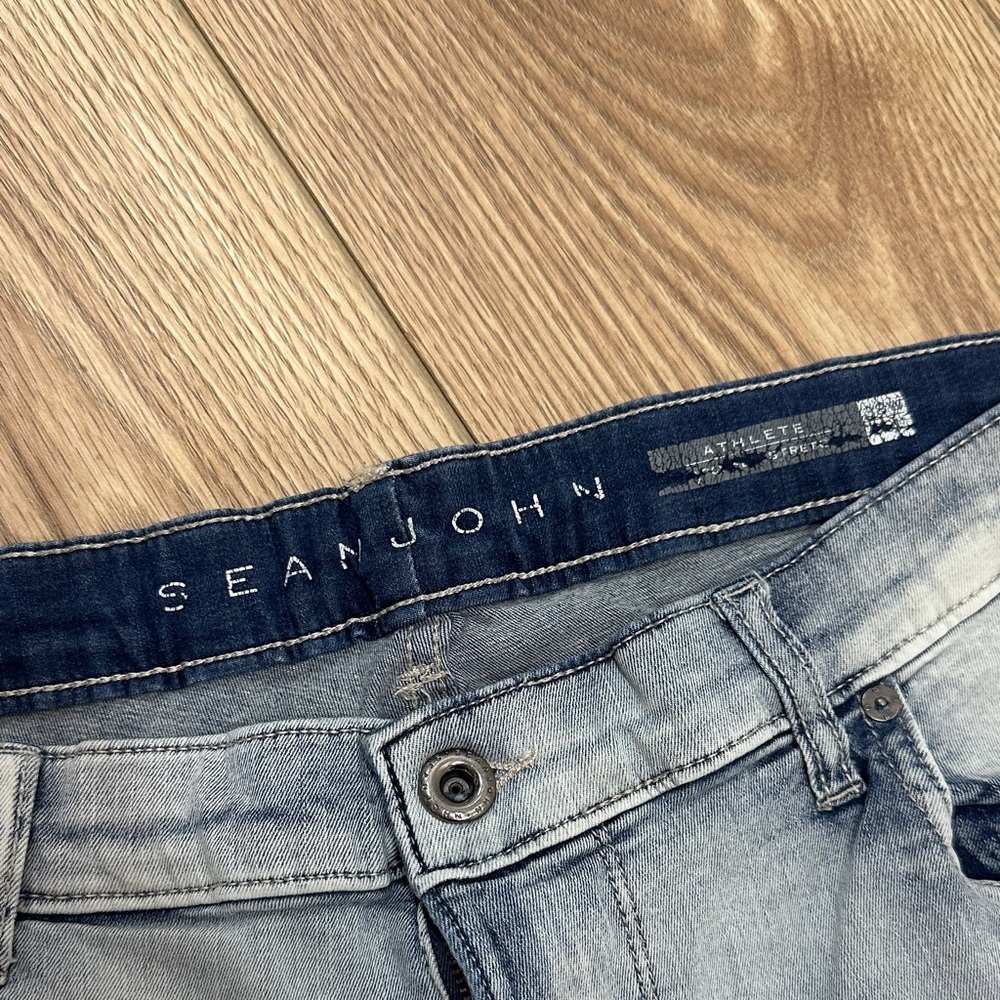Men's Sean John Acid Wash Jeans - Picture 2 of 4